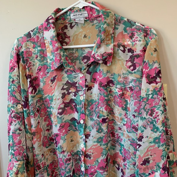 Jamie Nicole Collection 3X Floral Tie Front Tab Sleeve Button Up Shear Blouse - Picture 13 of 13